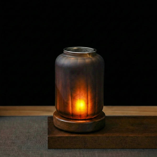 Wispoak Vintage Lantern Warmer detail shot — glass texture and brass crown